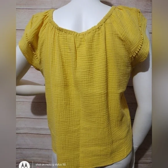 GRAND & Greene Yellow Top - Picture 4 of 5